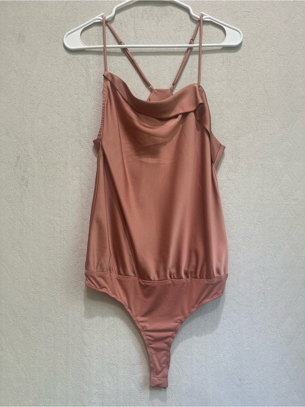 NWT ASTR Satin Drape Cowl Neck Cami Bodysuit Dark Blush Sz L Asymmetrical Cowl